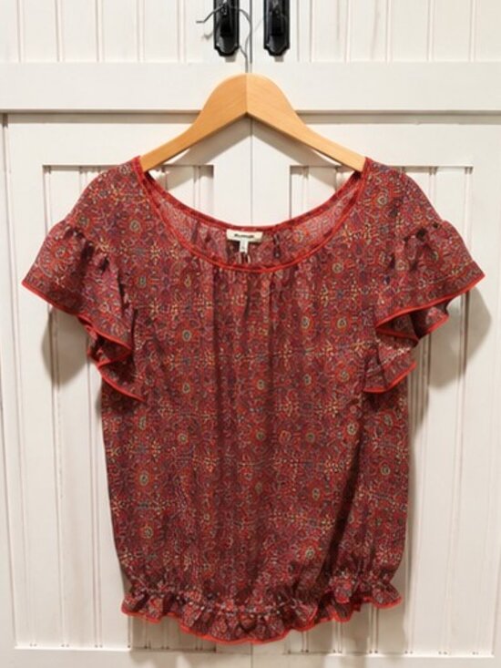 Max Studio Tops - NWT Max Studio Coral Floral Medallion Print Flutter Sleeve Blouse Size Large